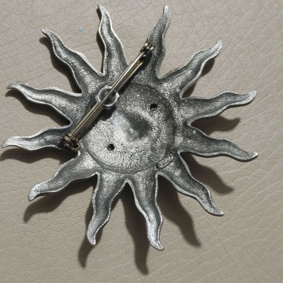 Sun Brooch Pin Vintage Pewter Smiling Unique Sunburst JJ Piece - Picture 9 of 9